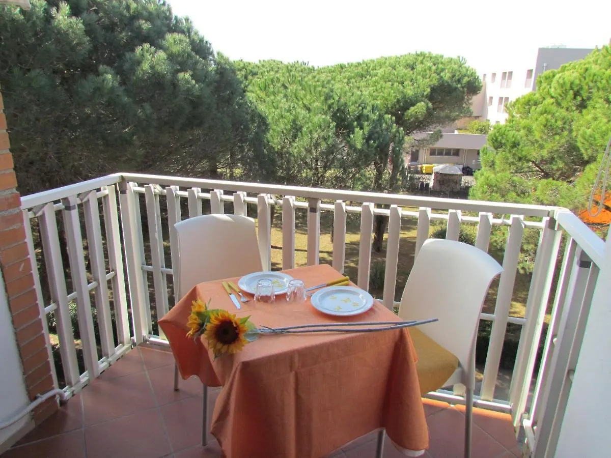 Bright Sea Front Apartment With Balcony Bibione Italy
