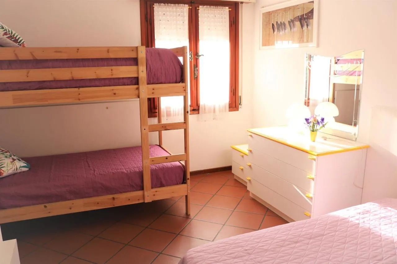 Bright Sea Front Apartment With Balcony Bibione